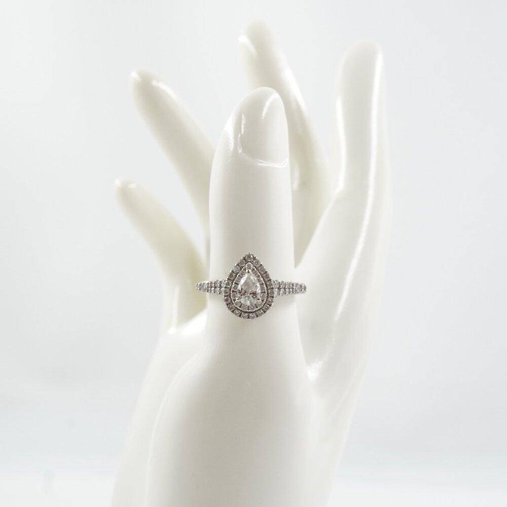 *SALE* Zales Disney Enchanted Princess Ariel Natural Diamond Pear Halo Ring 14k - Picture 4 of 11